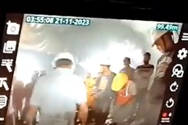 <p>Video shot by an endoscopic camera captures the trapped tunnel workers in Uttarakhand. Screengrab</p>